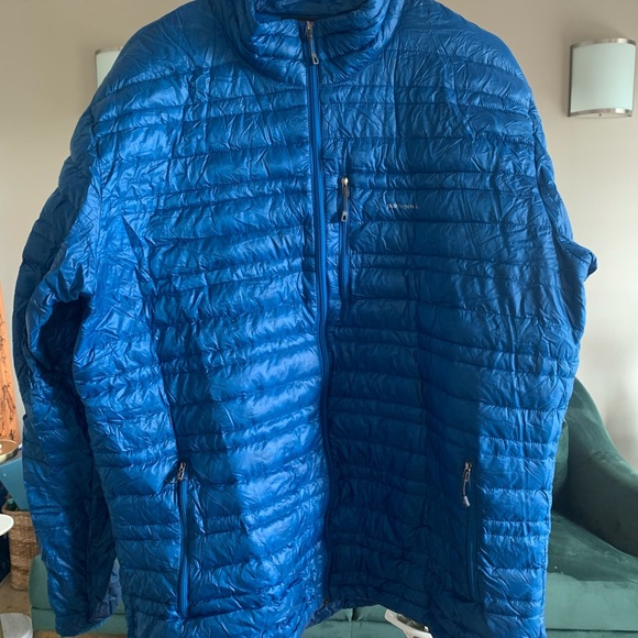 Patagonia Other - Patagonia ultralight down jacket w/ stuff sack